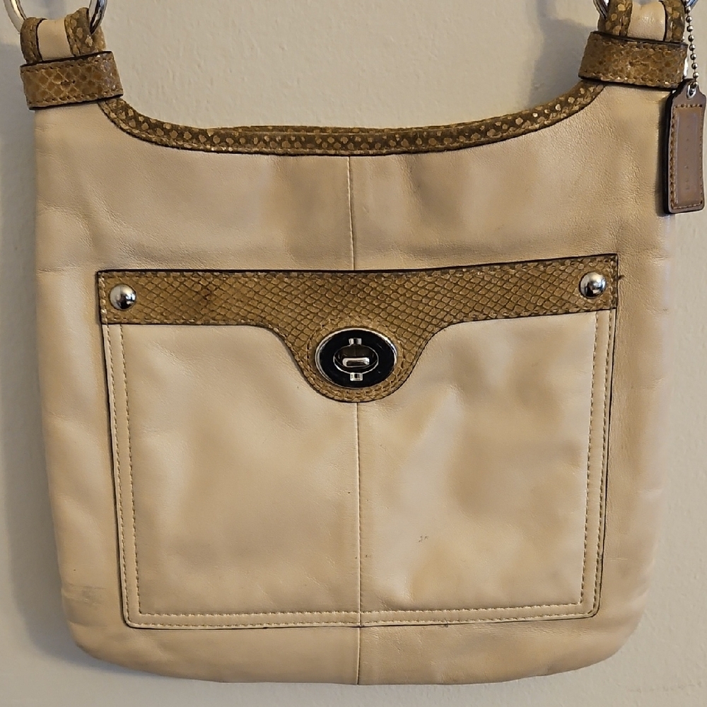 Coach Cream and Tan Crossbody Bag - Picture 4 of 10